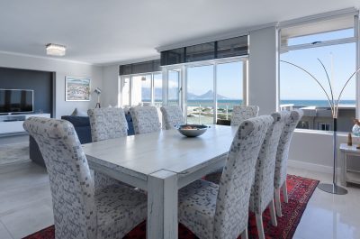 modern-minimalist-dining-room-3108037_1280